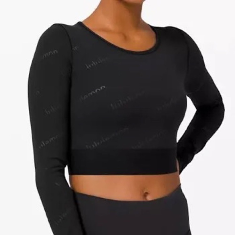 Lululemon long sleeve black top